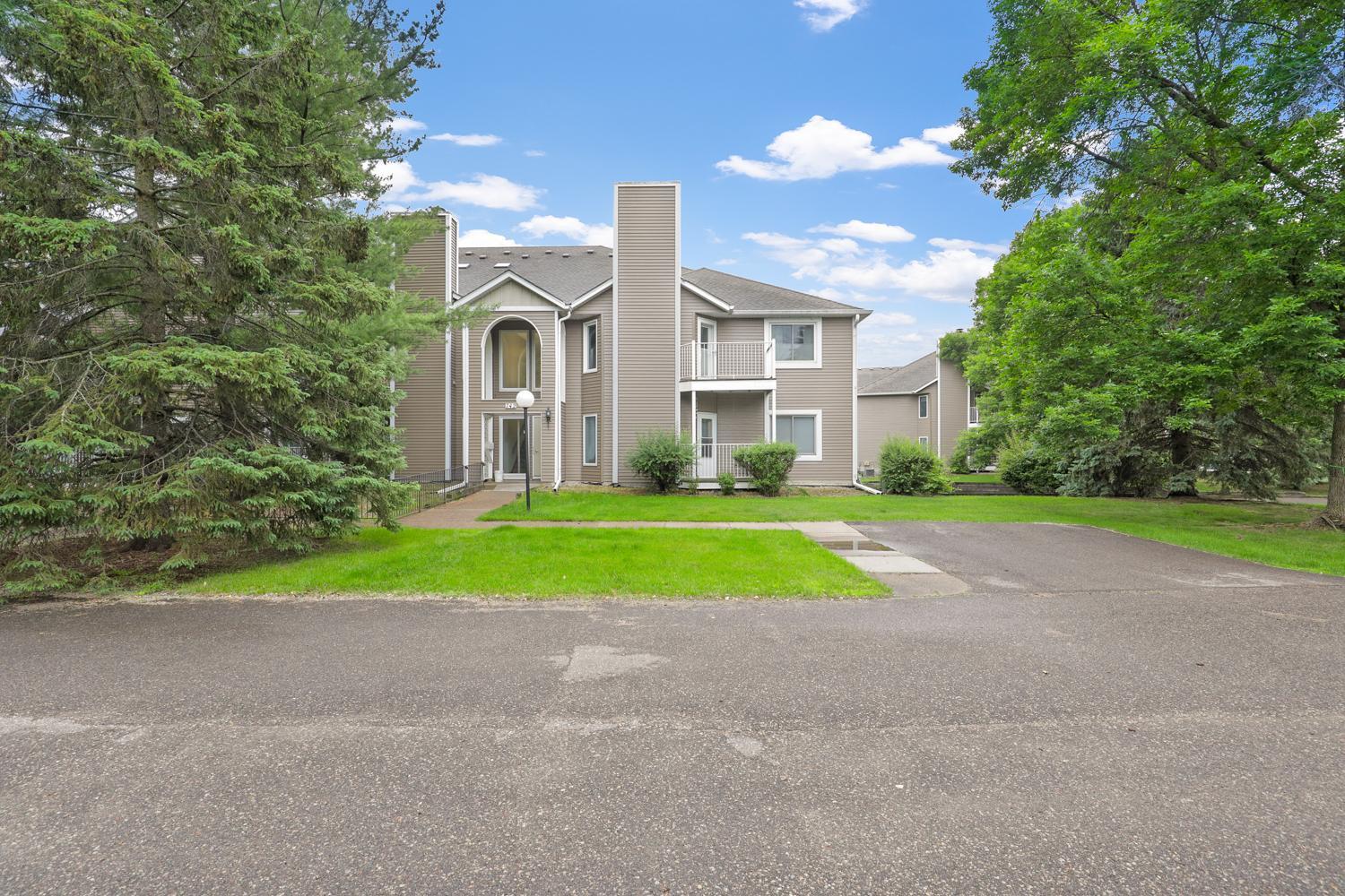 742 County Rd F West, Unit B Shoreview, MN 55126 - Photo 16 of 19
