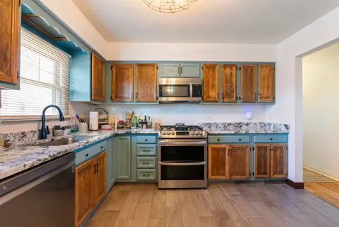 $399,900 | 345 Maricopa Lane, Hoffman Estates, IL 60169