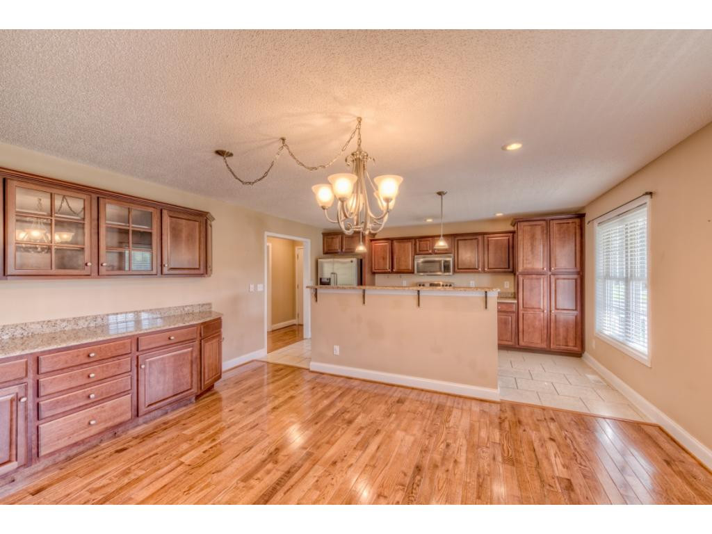 114 Harvest Road Bristol, VA 24201 - Photo 2 of 32 Photo 2