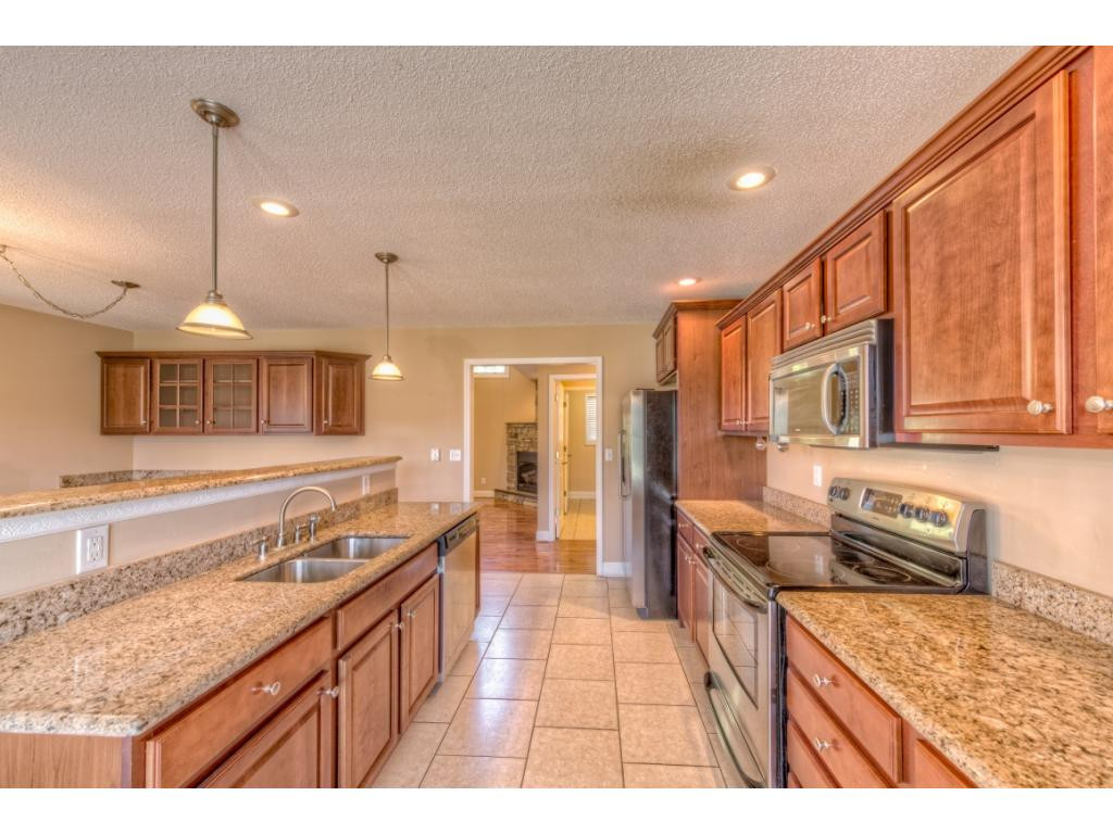 114 Harvest Road Bristol, VA 24201 - Photo 3 of 32 Photo 3