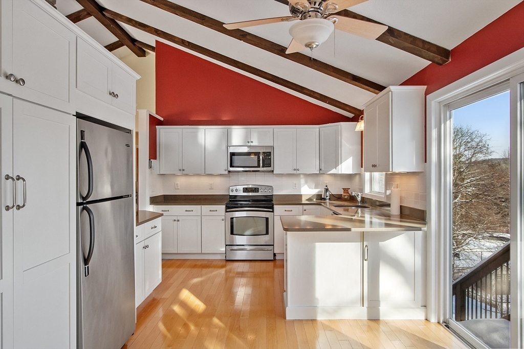 9 East Park Road Sterling, MA 01564 - Photo 11 of 35 Gallery Image 11