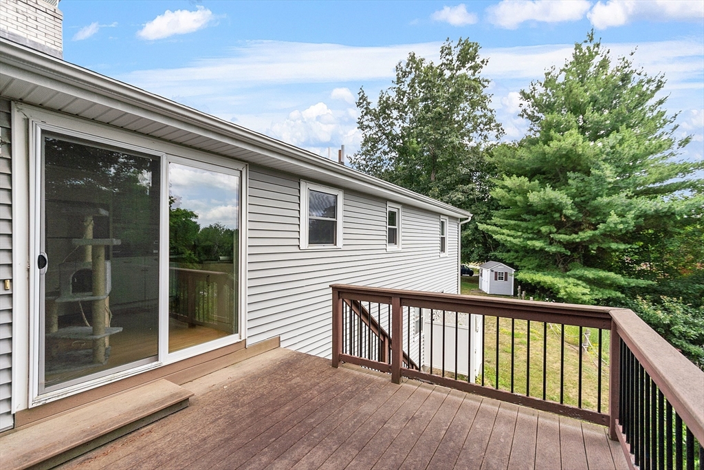 9 East Park Road Sterling, MA 01564 - Photo 17 of 35 Gallery Image 17