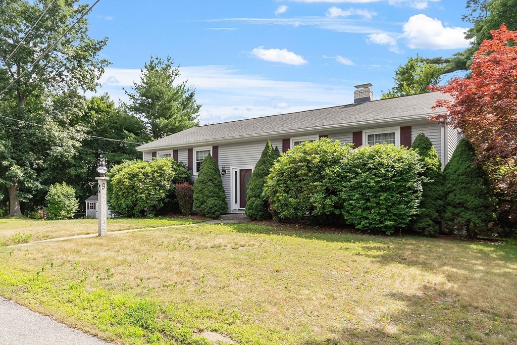 9 East Park Road Sterling, MA 01564 - Photo 2 of 35 Gallery Image 2