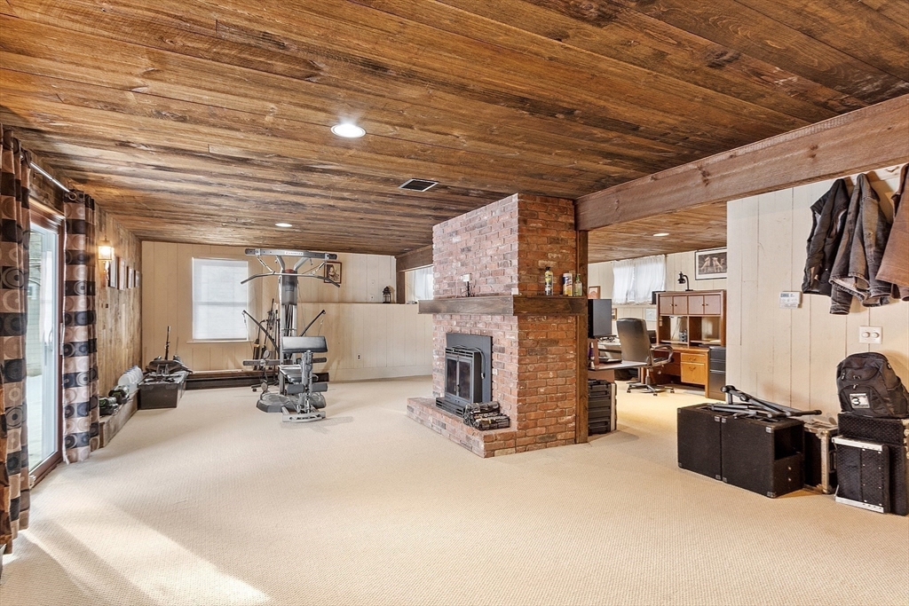 9 East Park Road Sterling, MA 01564 - Photo 27 of 35 Gallery Image 27