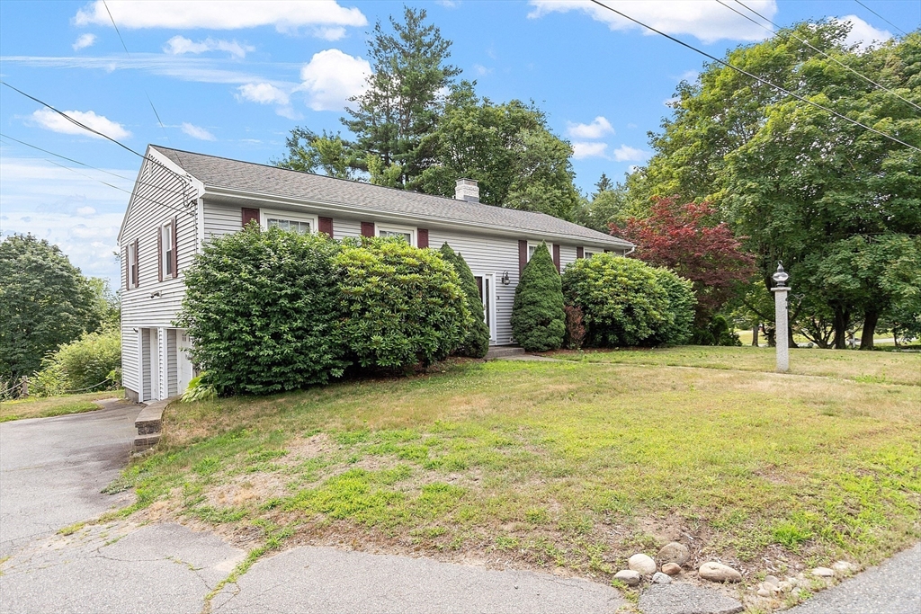 9 East Park Road Sterling, MA 01564 - Photo 3 of 35 Gallery Image 3