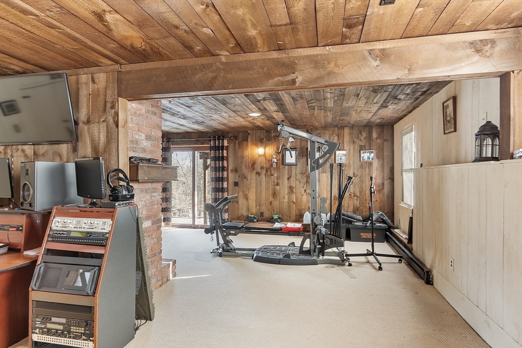 9 East Park Road Sterling, MA 01564 - Photo 31 of 35 Gallery Image 31