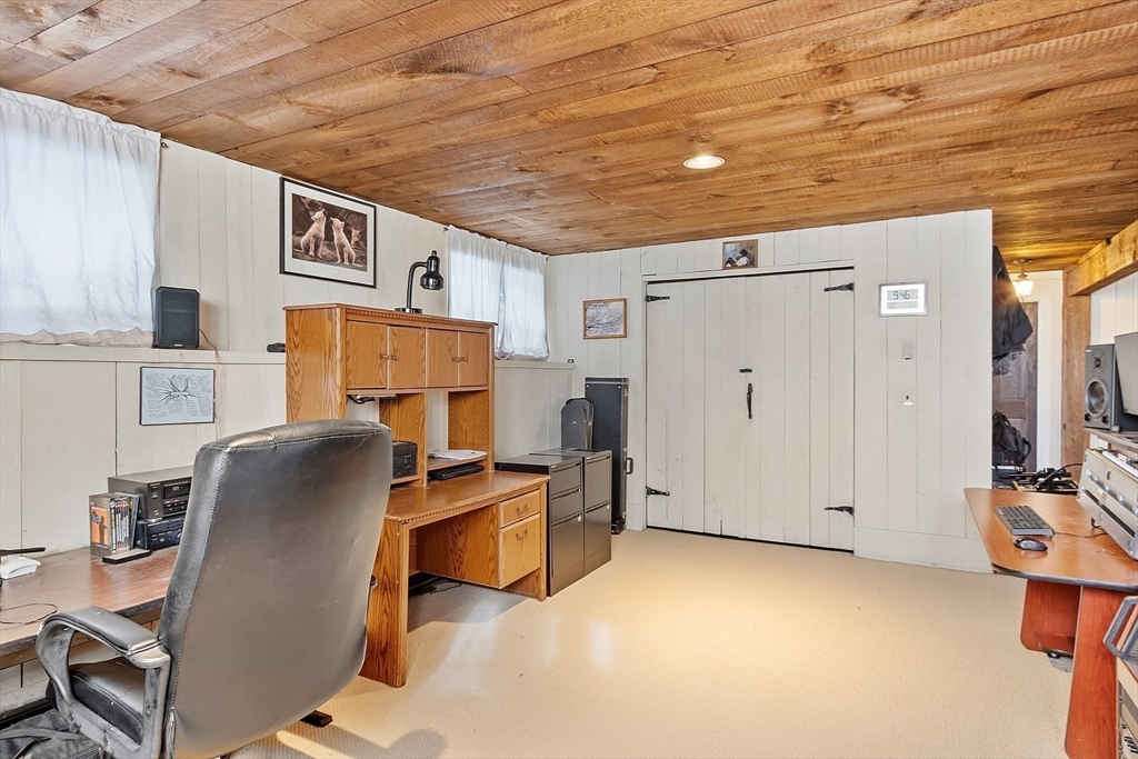 9 East Park Road Sterling, MA 01564 - Photo 32 of 35 Gallery Image 32