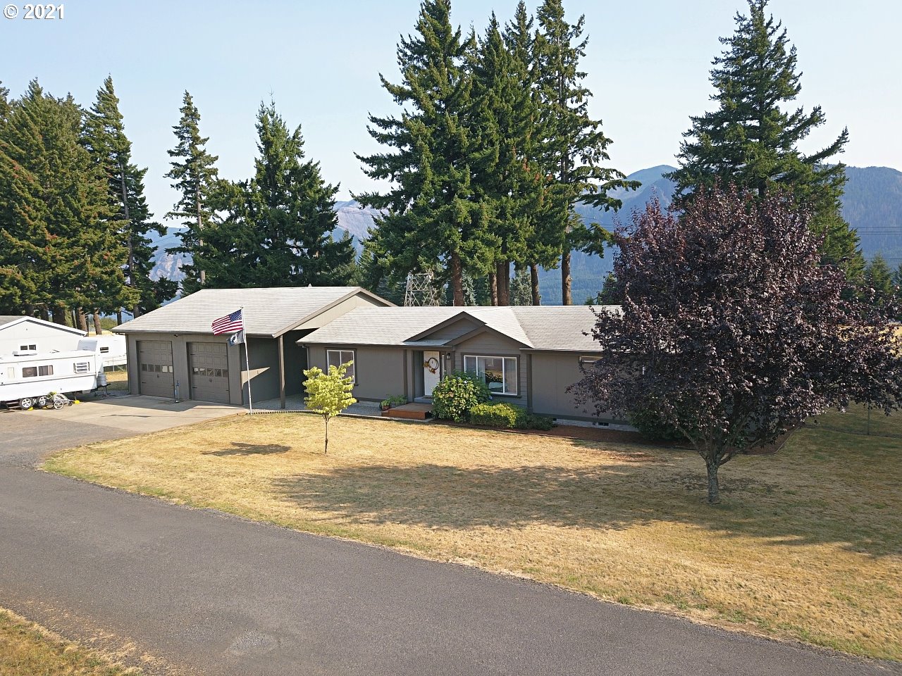 162 Old Airport Road Carson, WA 98610 - Photo 1 of 32 Gallery Image 1