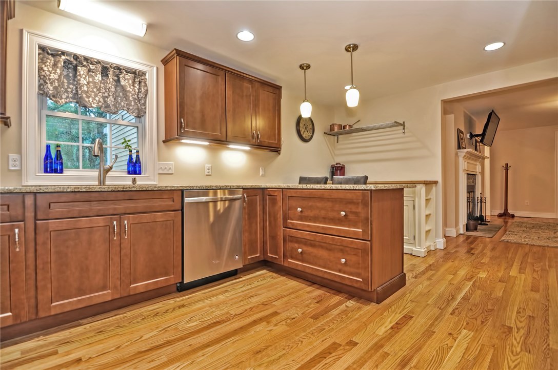 3394 Diamond Hill Road Cumberland, RI 02864 - Photo 8 of 40 Gallery Image 8
