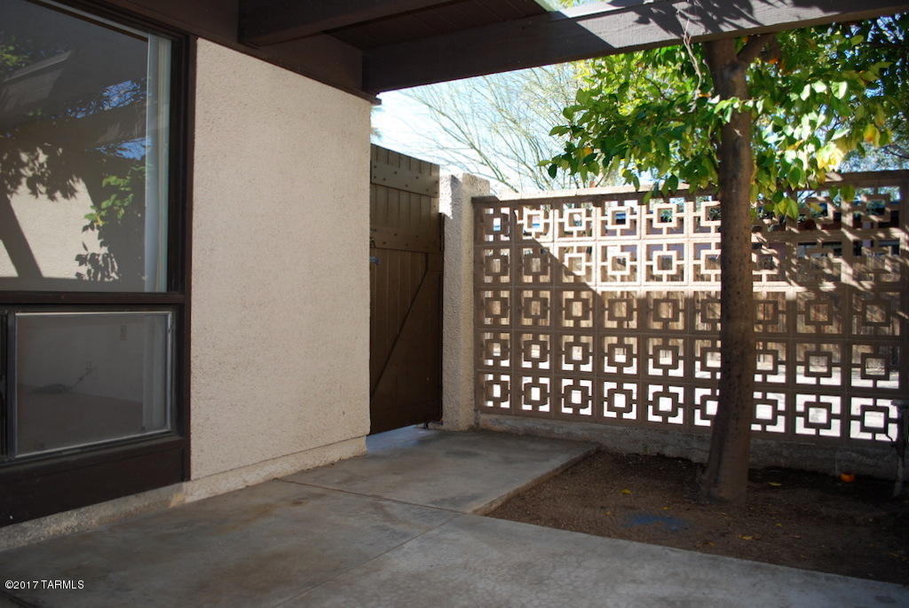 3561 East Flower Street Tucson, AZ 85716 - Photo 4 of 22