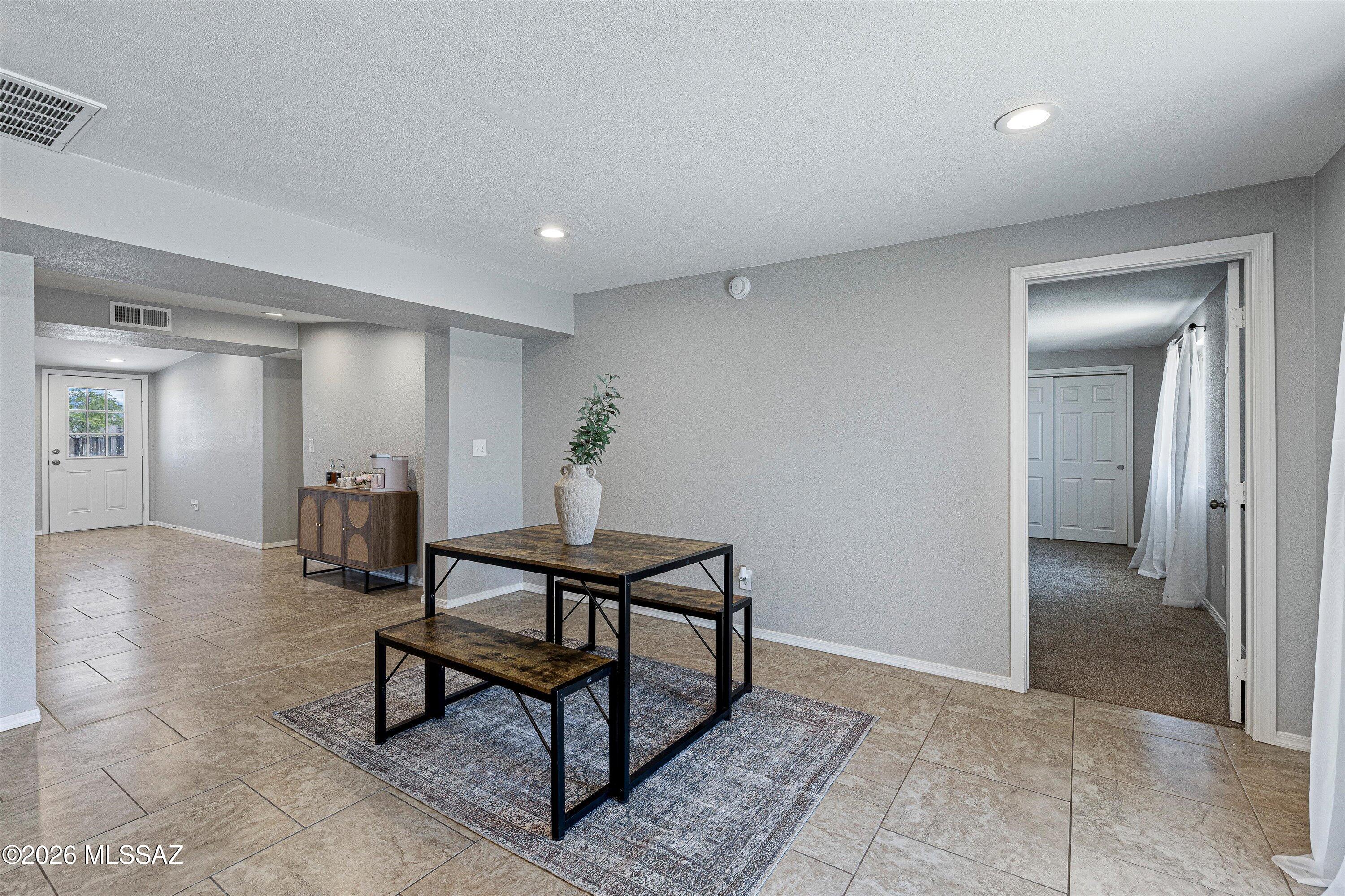 249 West Bilby Road Tucson, AZ 85706 - Photo 13 of 36