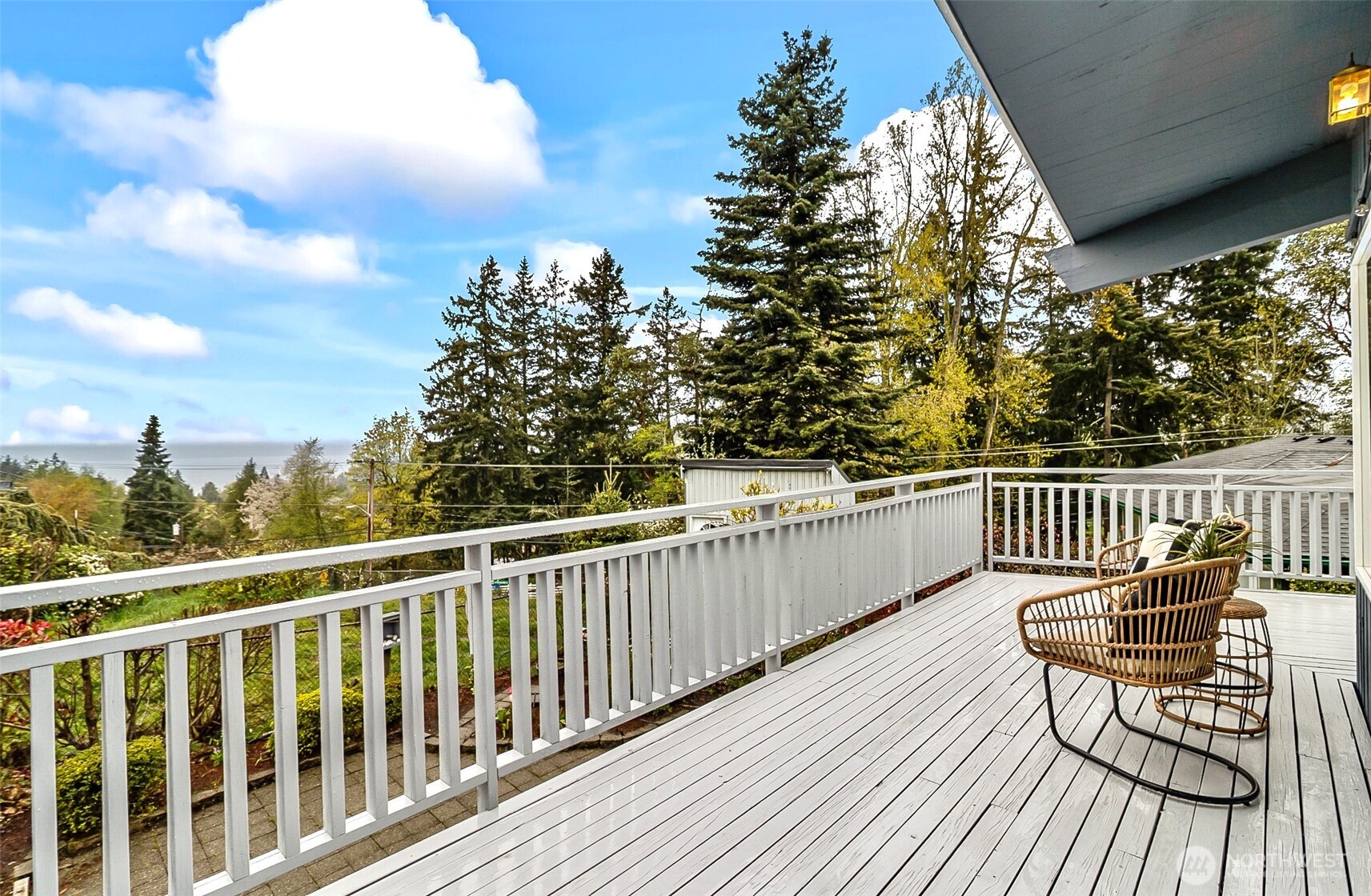 18215 3rd Place Southwest Normandy Park, WA 98166 - Photo 2 of 35