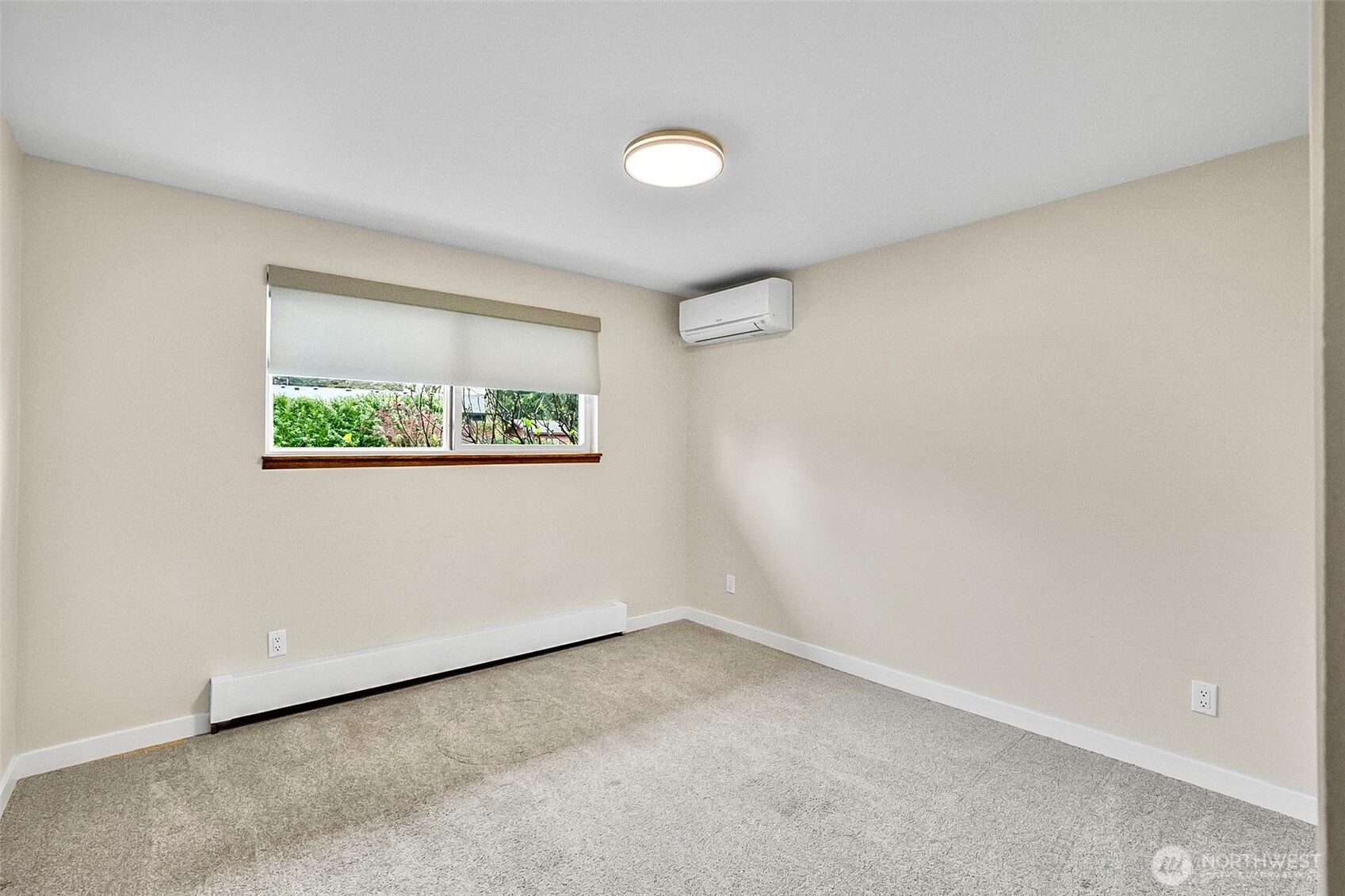 18215 3rd Place Southwest Normandy Park, WA 98166 - Photo 30 of 35 an empty room with a window