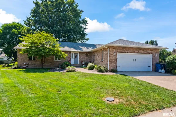 $293,000 | 2928 Dartmoor Court, Springfield, IL 62704