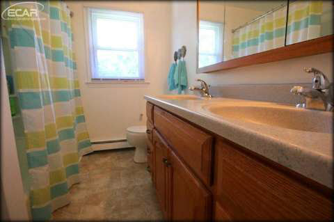 10416 Davison Road Davison, MI 48423 - Photo 24 of 35 20445937-23.JPG