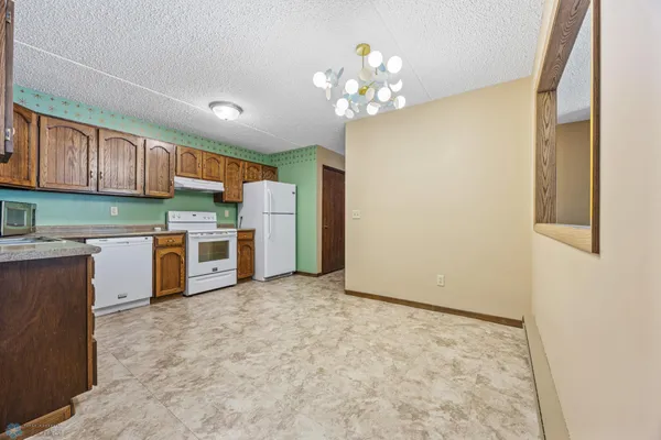 $168,000 | 2320 20th Avenue South, Unit 7, Fargo, ND 58103