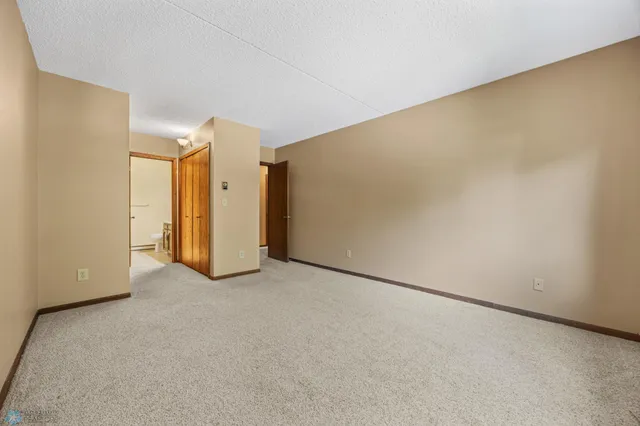 $168,000 | 2320 20th Avenue South, Unit 7, Fargo, ND 58103