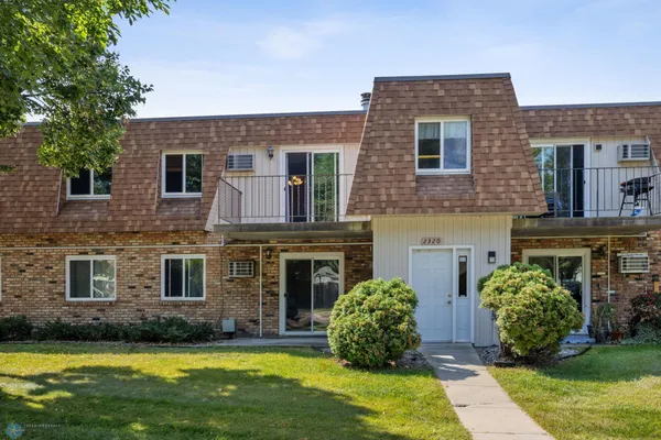 $168,000 | 2320 20th Avenue South, Unit 7, Fargo, ND 58103