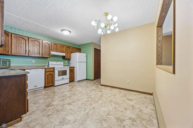 $168,000 | 2320 20th Avenue South, Unit 7, Fargo, ND 58103