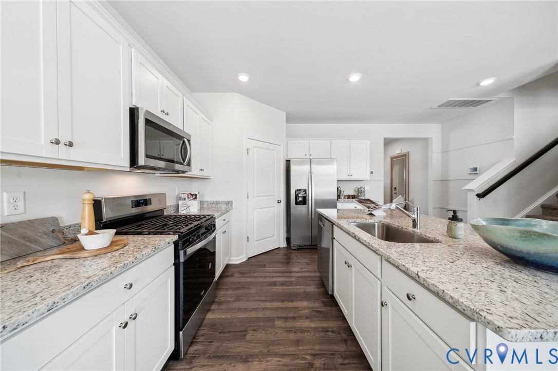 16931 Barmer Road Chesterfield, VA 23832 - Photo 4 of 31