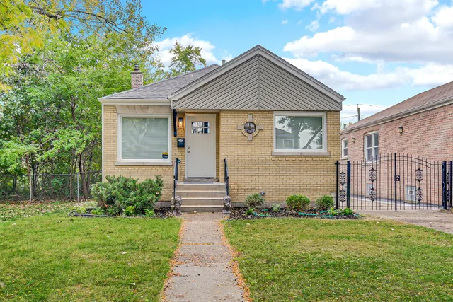 $349,900 | 703 West 129th Place, Chicago, IL 60628