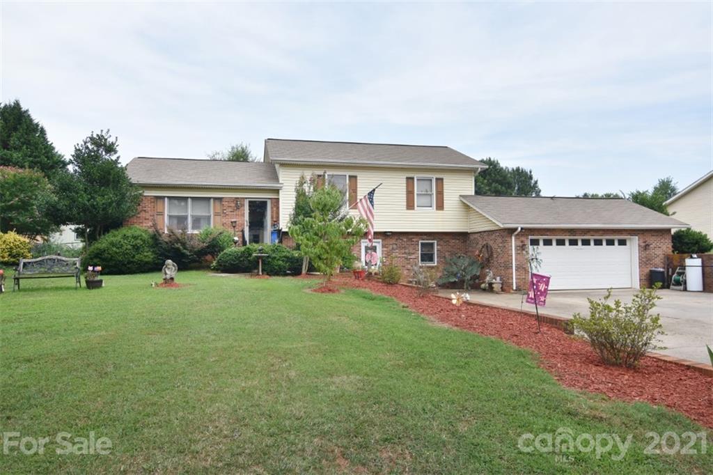 1423 Little Road Newton, NC 28658 - Photo 3 of 48 Gallery Image 3