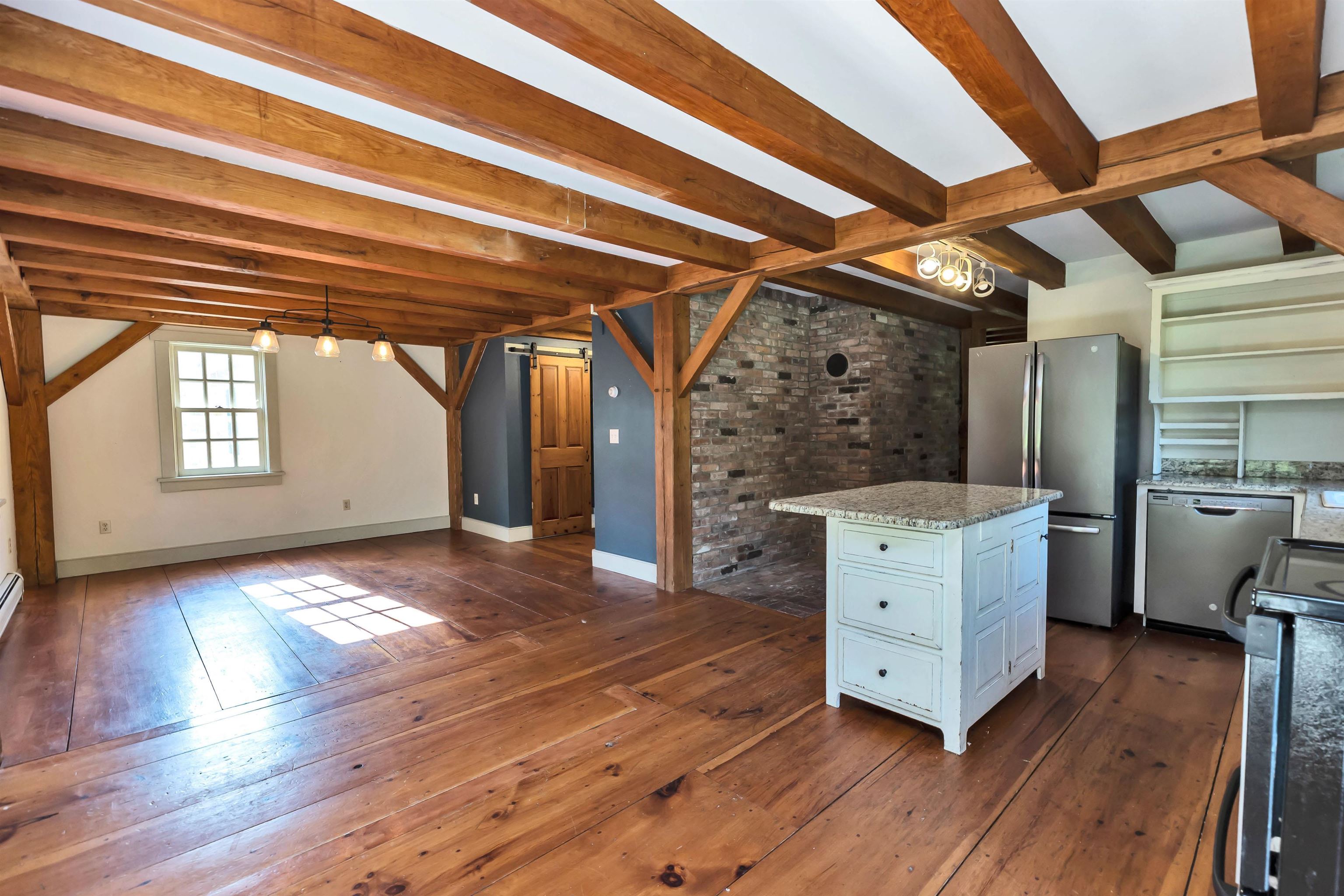 91 Dooe Road Dublin, NH 03444 - Photo 3 of 40