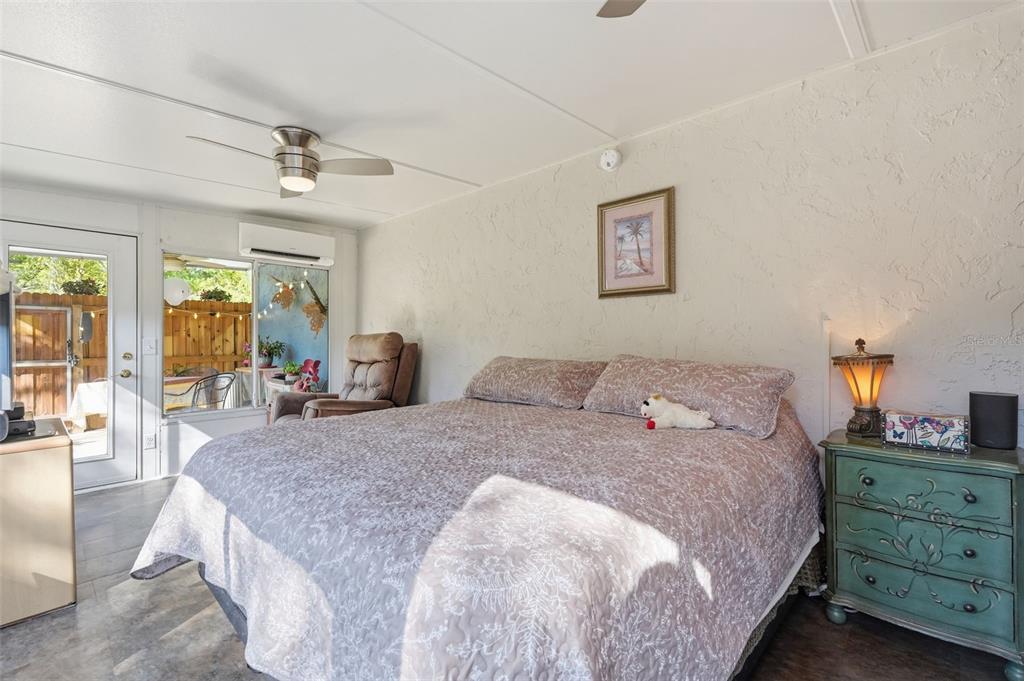155 6th Street Northeast Largo, FL 33770 - Photo 17 of 32
