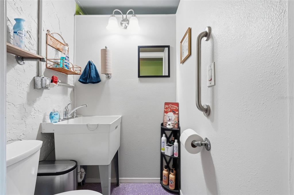 155 6th Street Northeast Largo, FL 33770 - Photo 23 of 32