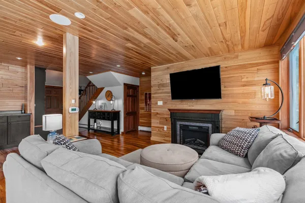 $1,300,000 | N2307 Whispering Pines Road, Waupaca, WI 54981