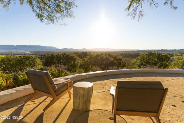 $6,950,000 | 2830 Calzada Avenue, Santa Ynez, CA 93460