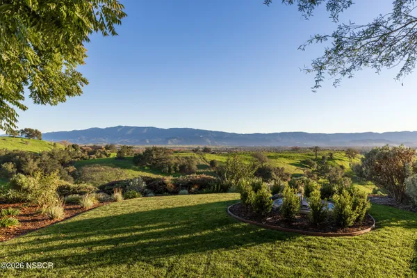 $6,950,000 | 2830 Calzada Avenue, Santa Ynez, CA 93460