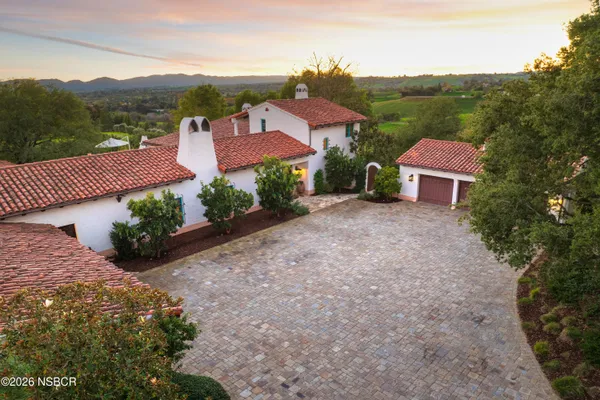 $6,950,000 | 2830 Calzada Avenue, Santa Ynez, CA 93460