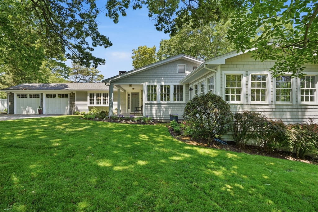 10 Boulder Glen Road Hingham, MA 02043 - Photo 1 of 29
