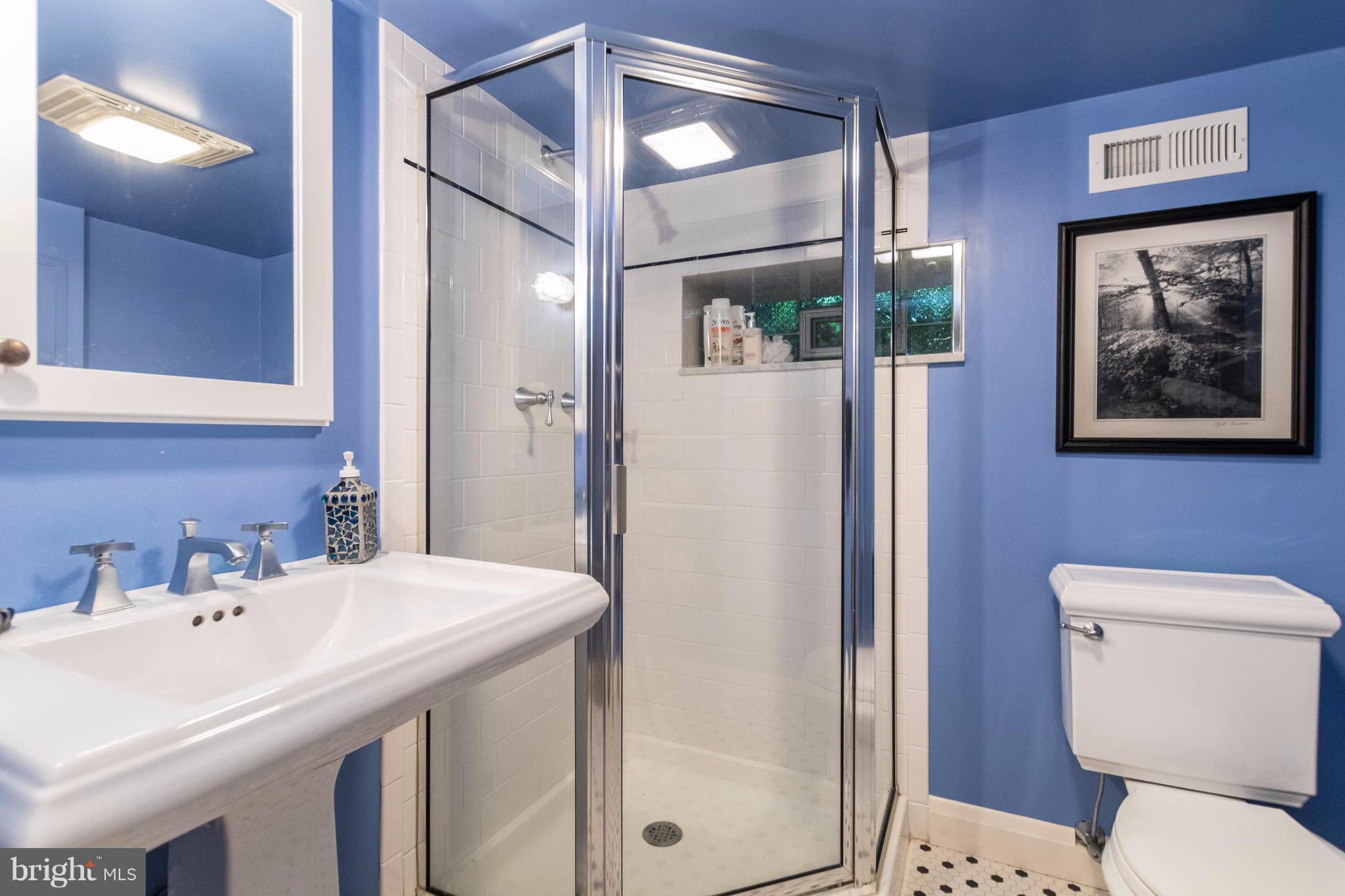 700 Dunkirk Road Baltimore, MD 21212 - Photo 25 of 30 Full bath in lower level