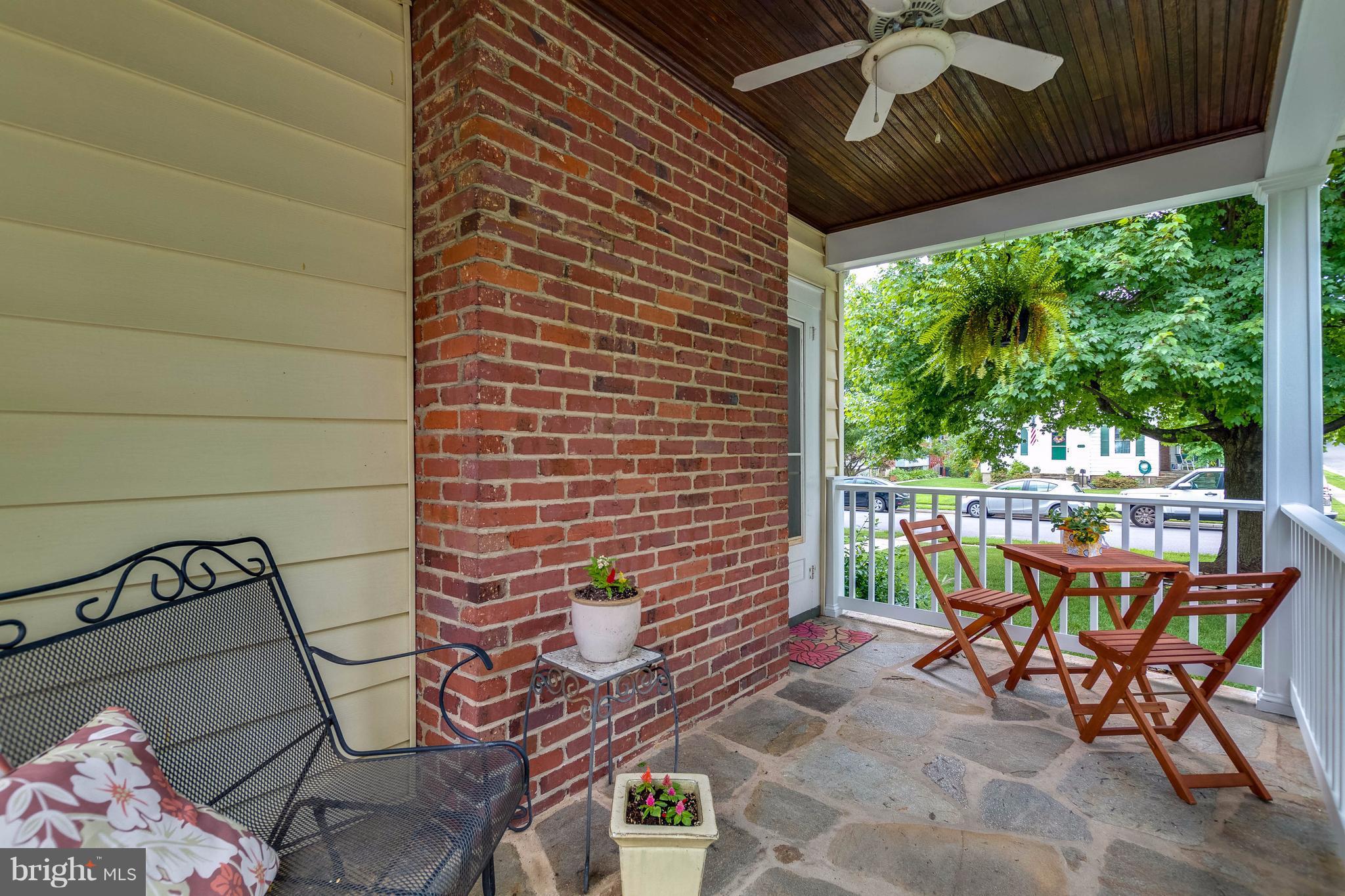 700 Dunkirk Road Baltimore, MD 21212 - Photo 29 of 30 Side Porch