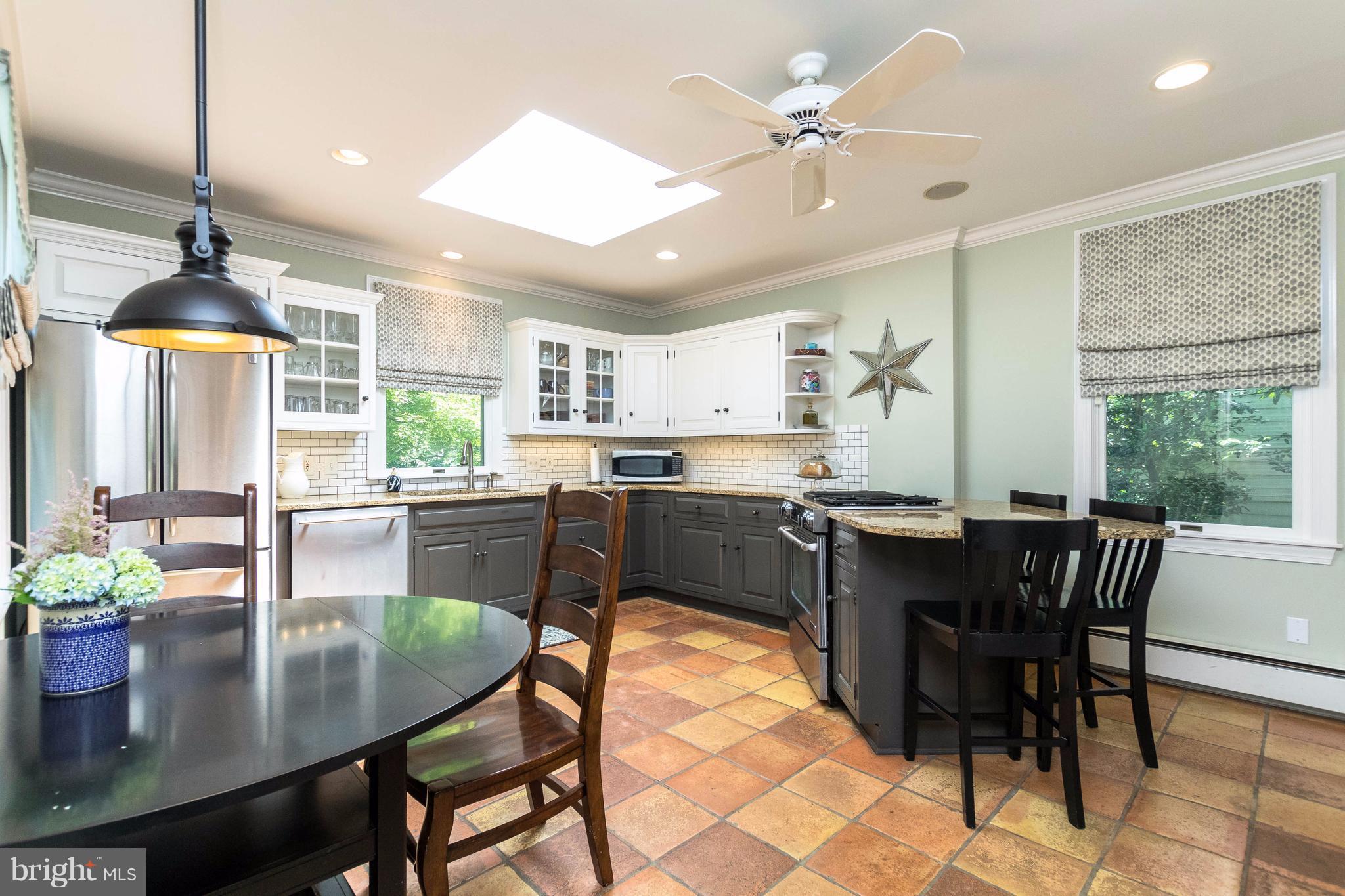 700 Dunkirk Road Baltimore, MD 21212 - Photo 8 of 30 Kitchen