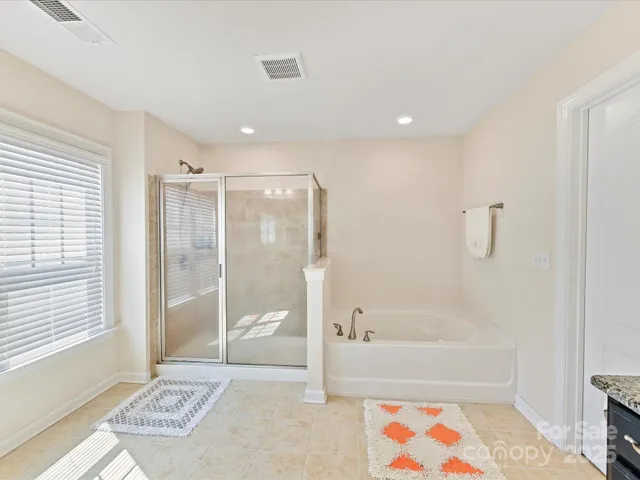 $800,000 | 9890 Travertine Trail, Davidson, NC 28036