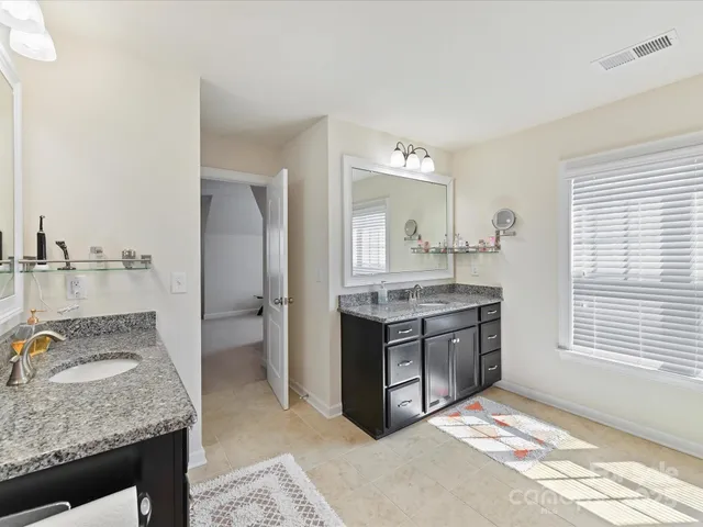 $800,000 | 9890 Travertine Trail, Davidson, NC 28036