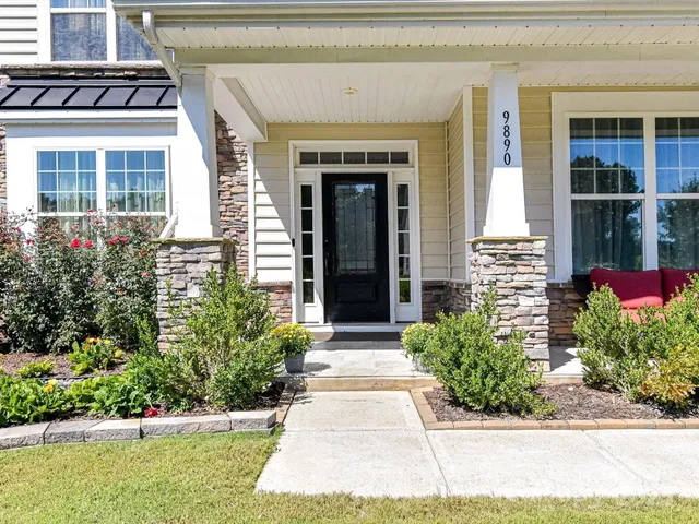 $800,000 | 9890 Travertine Trail, Davidson, NC 28036