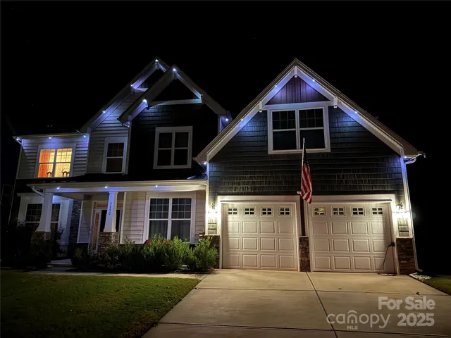 $800,000 | 9890 Travertine Trail, Davidson, NC 28036