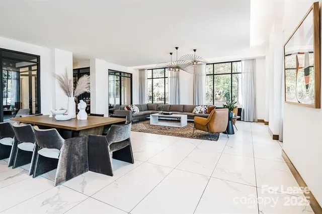 $1,900 | 4220 Colony Plaza Drive, Unit 11B, Charlotte, NC 28211