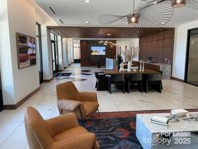 $1,900 | 4220 Colony Plaza Drive, Unit 11B, Charlotte, NC 28211