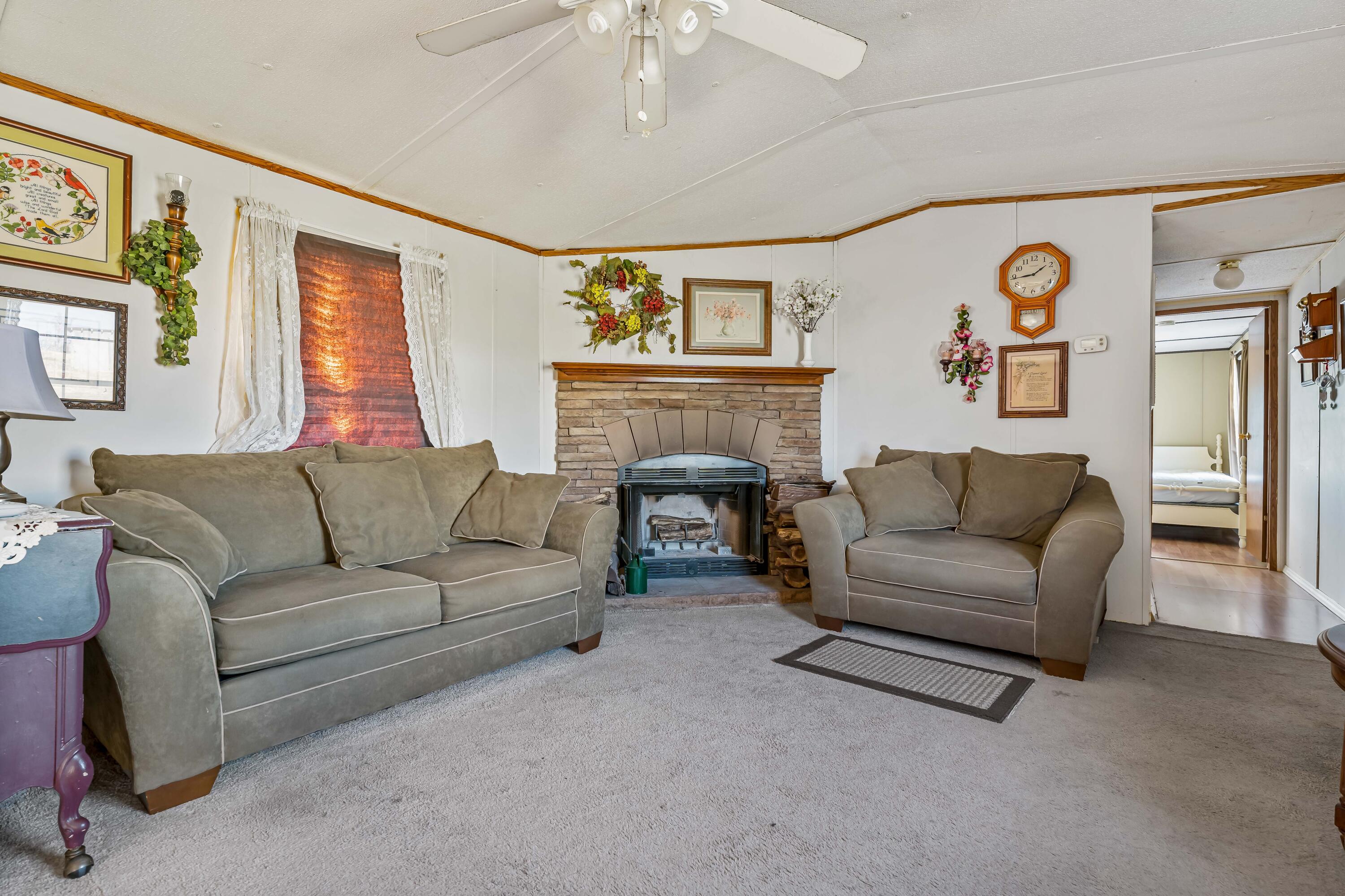 353 Matthews Mill Road Telford, TN 37690 - Photo 5 of 41 353 Matthews Mill Rd (27 of 41)