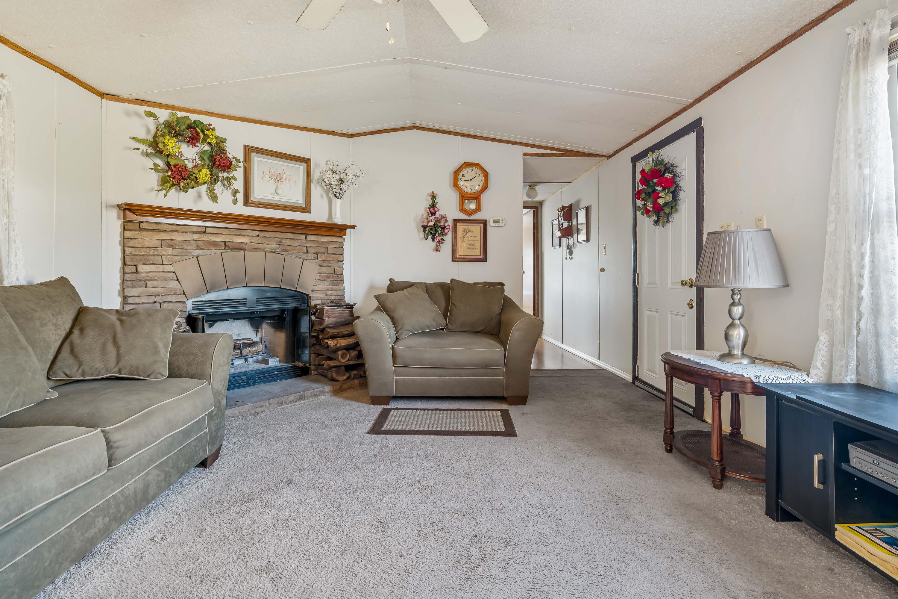 353 Matthews Mill Road Telford, TN 37690 - Photo 6 of 41 353 Matthews Mill Rd (26 of 41)