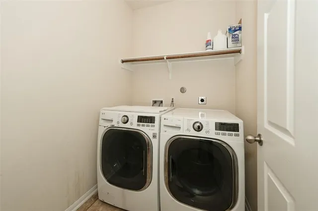 $2,500 | 3314 Tall Sycamore Trail, Katy, TX 77493