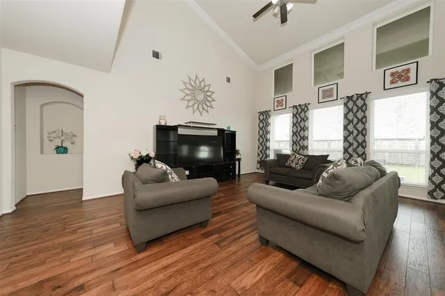 $2,500 | 3314 Tall Sycamore Trail, Katy, TX 77493