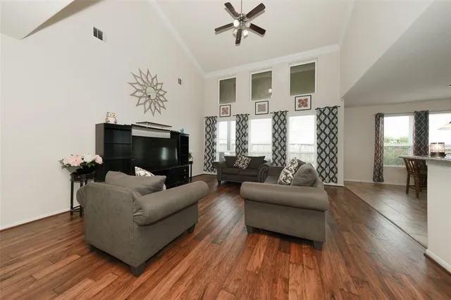 $2,500 | 3314 Tall Sycamore Trail, Katy, TX 77493