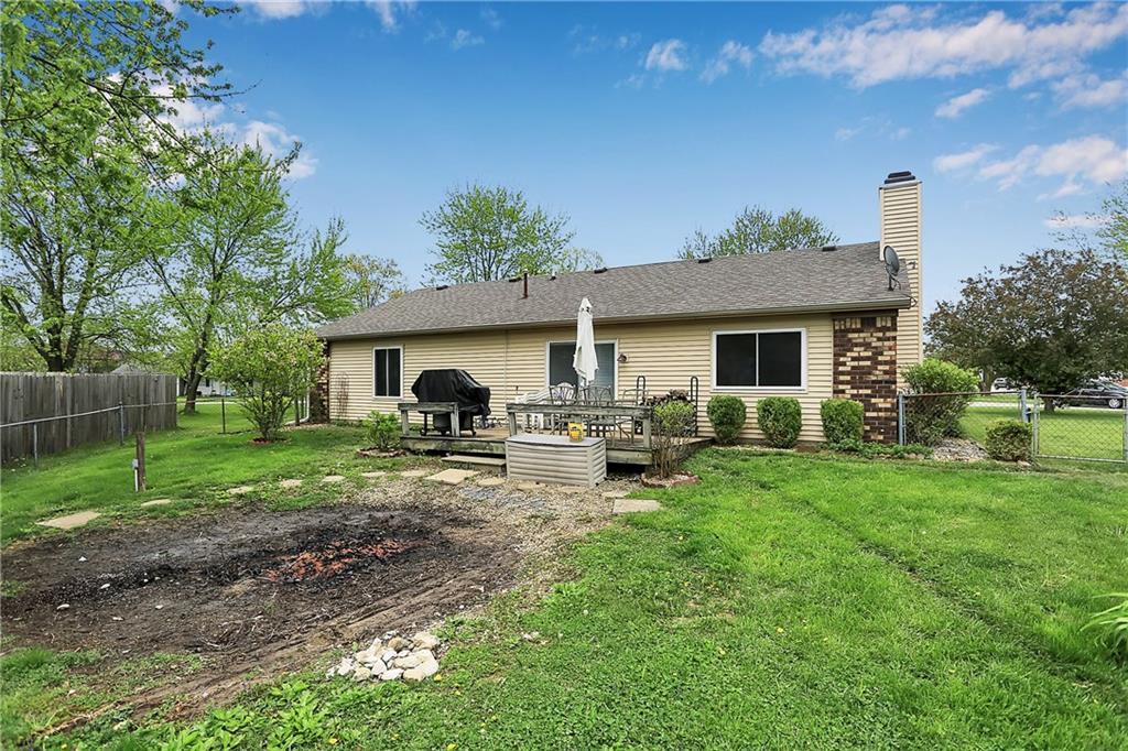 698 Boonesboro Road Greenwood, IN 46142 - Photo 28 of 28 Gallery Image 28