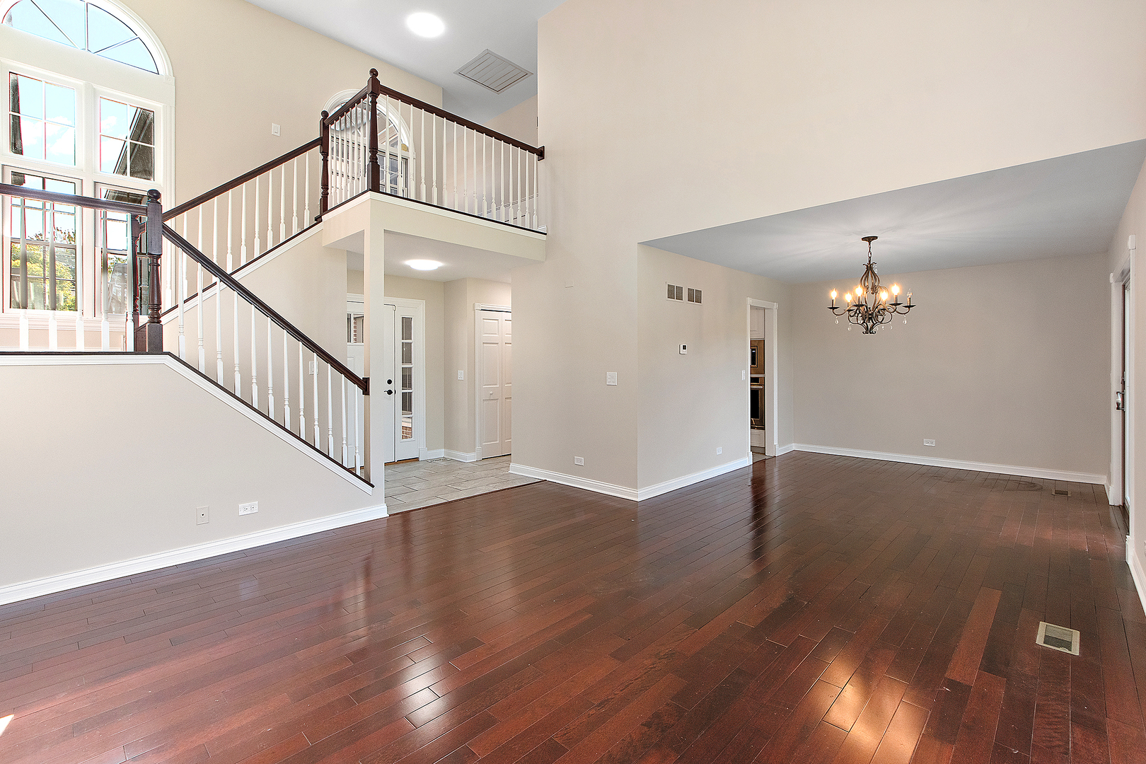 10534 Golf Road Orland Park, IL 60462 - Photo 5 of 54